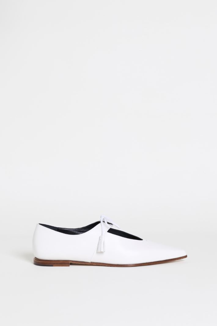 Smooth leather lace-up ballet flats - WHITE - Intrend
