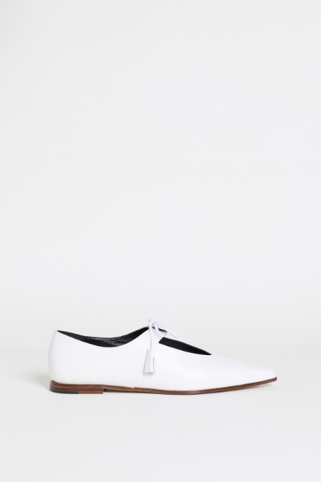 Smooth leather lace-up ballet flats - Intrend
