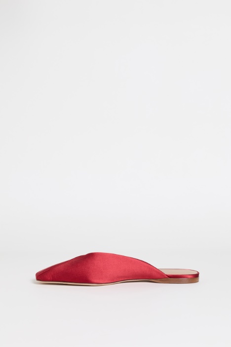 Mule in raso