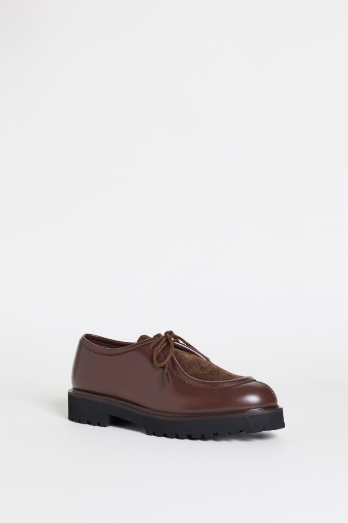 Polished leather lace-ups - BROWN - Intrend - 2