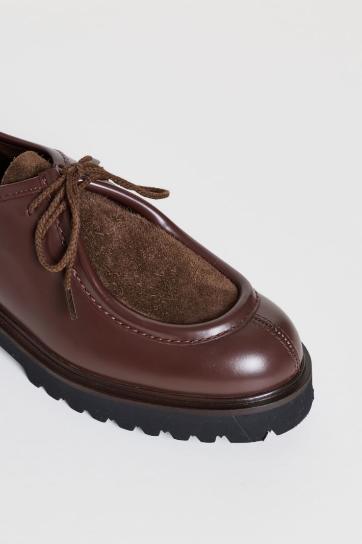 Polished leather lace-ups - BROWN - Intrend - 4