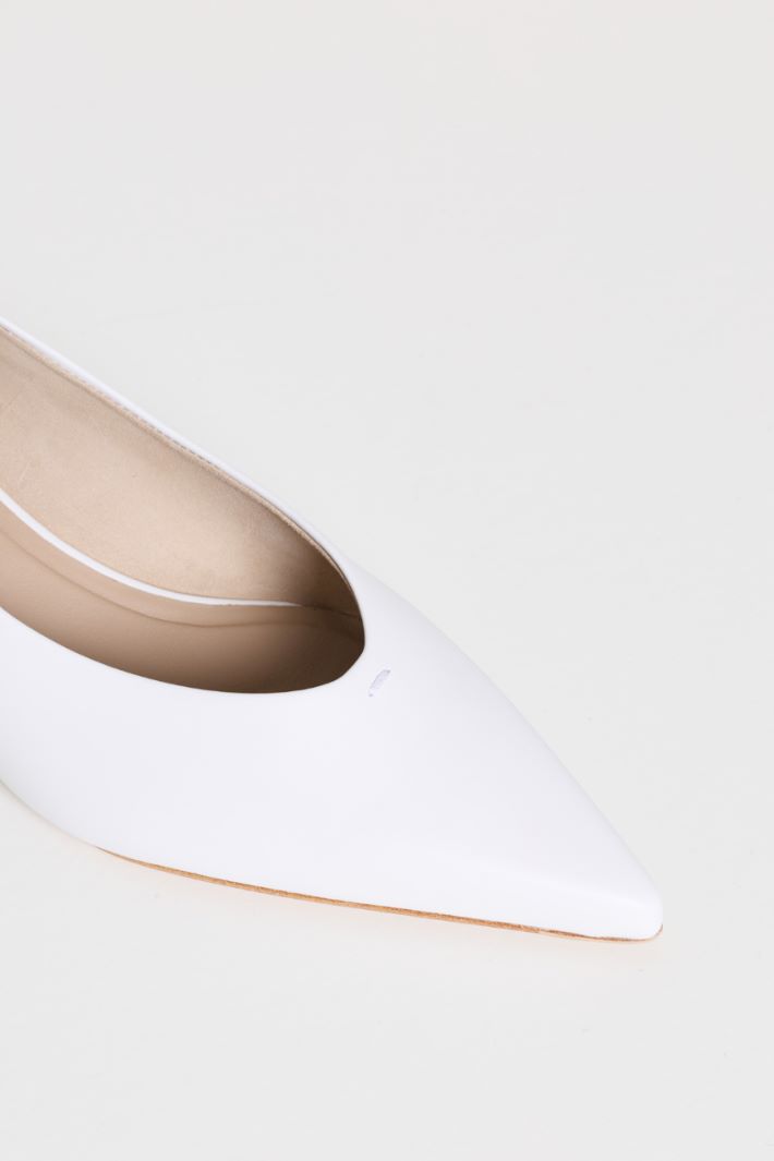 Kitten heel court shoes - WHITE - Intrend - 4