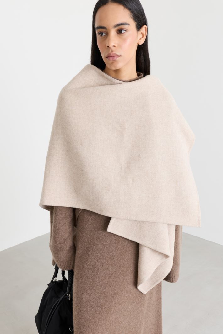 Alpaca and wool cape - BEIGE - Intrend - 2