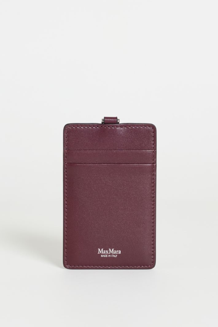 Leather badge holder - BORDEAUX - Intrend