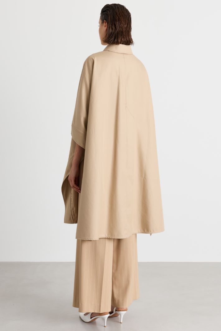 Long cape with leather side toggles - CAMEL - Intrend - 4