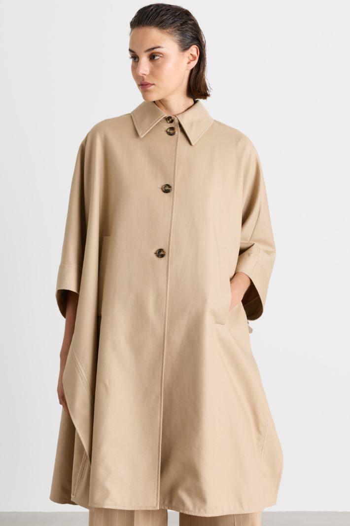 Long cape with leather side toggles - CAMEL - Intrend - 2