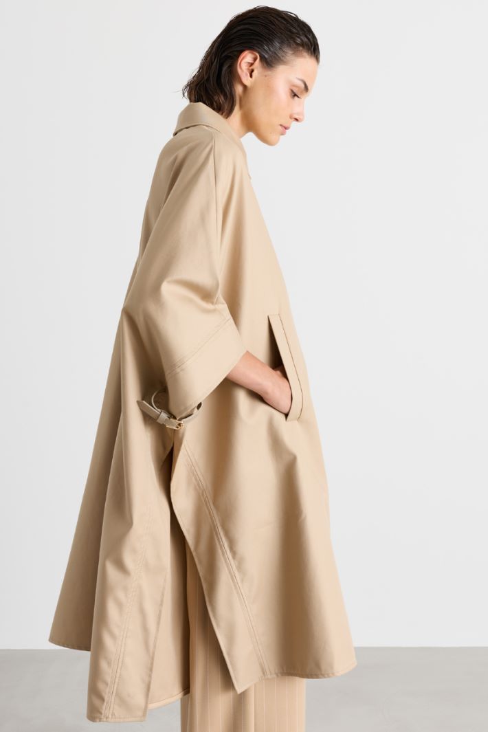 Long cape with leather side toggles - CAMEL - Intrend - 3