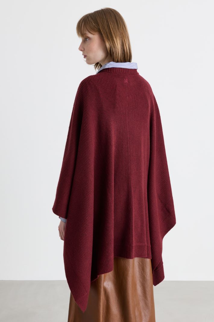 Cashmere cape - BORDEAUX - Intrend - 2