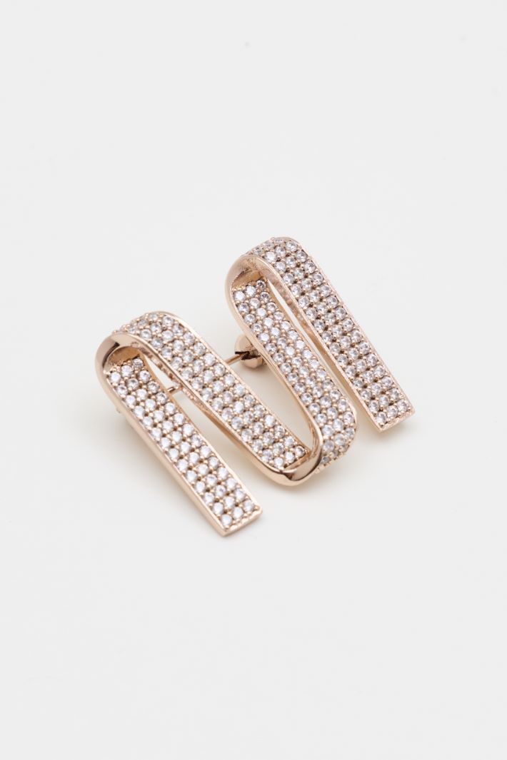 Brosche „M“ mit Strass-Pavé - GOLD - Intrend