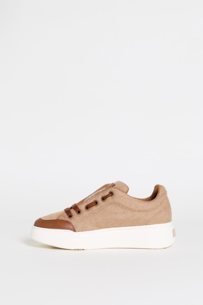 Water-repellent camel trainers - CAMEL - Intrend - 3