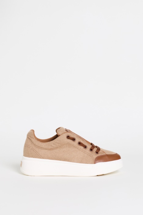 Water-repellent camel trainers - Intrend