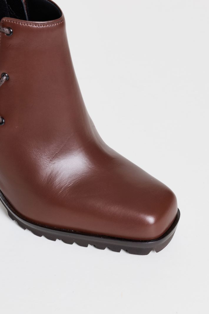 Side lace-up ankle boots - BROWN - Intrend - 4