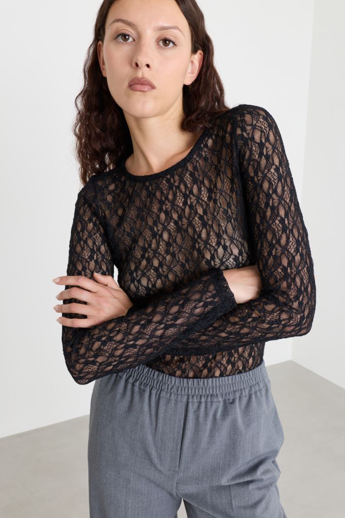 T-shirt in pizzo - NERO  - Intrend - 3