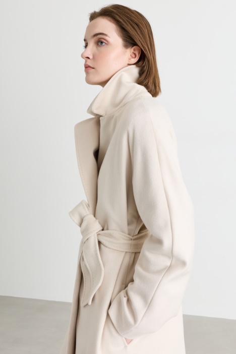 Cappotto a vestaglia in drap di lana