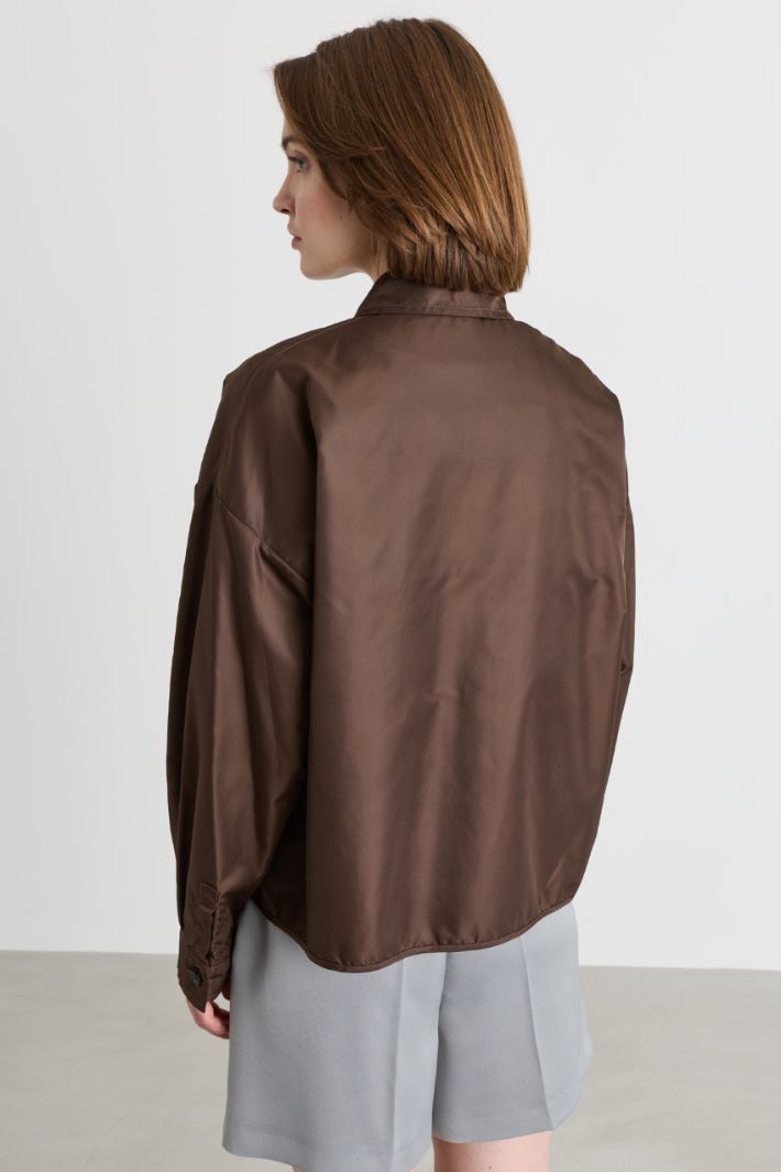 Cropped water-repellent twill shirt - BROWN - Intrend - 4