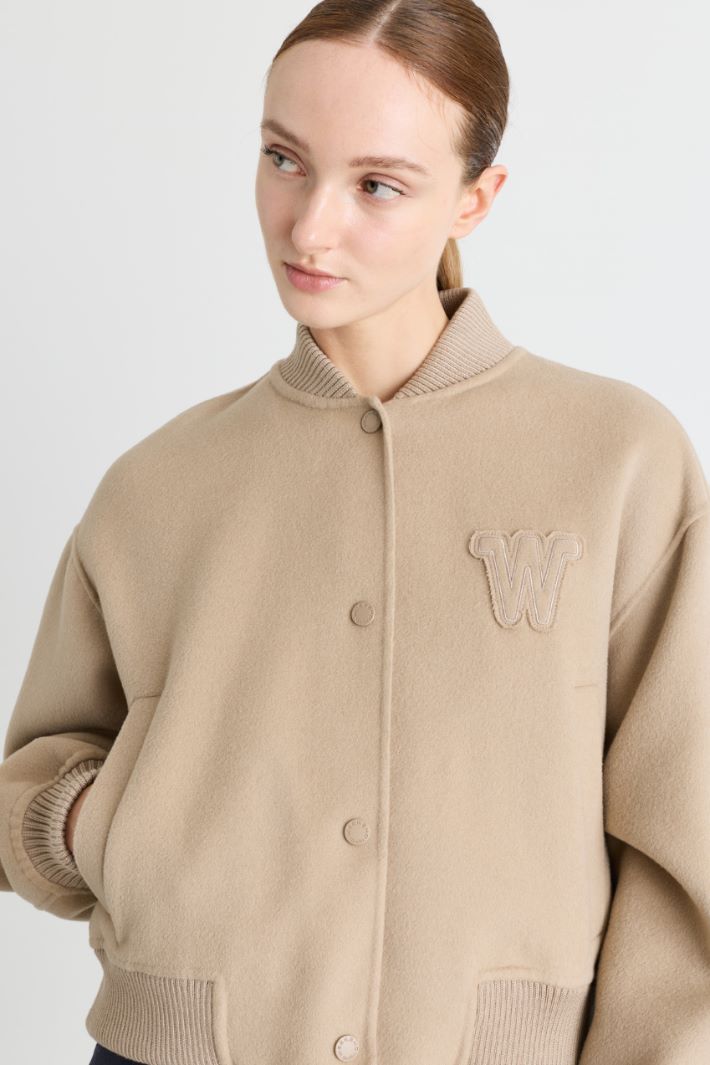 Double-faced bomber jacket - CAMEL - Intrend - 3