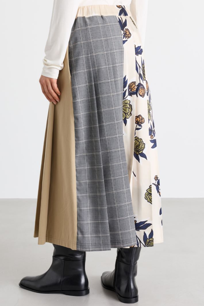 Asymmetric pleated skirt - WHITE CAMEL - Intrend - 4