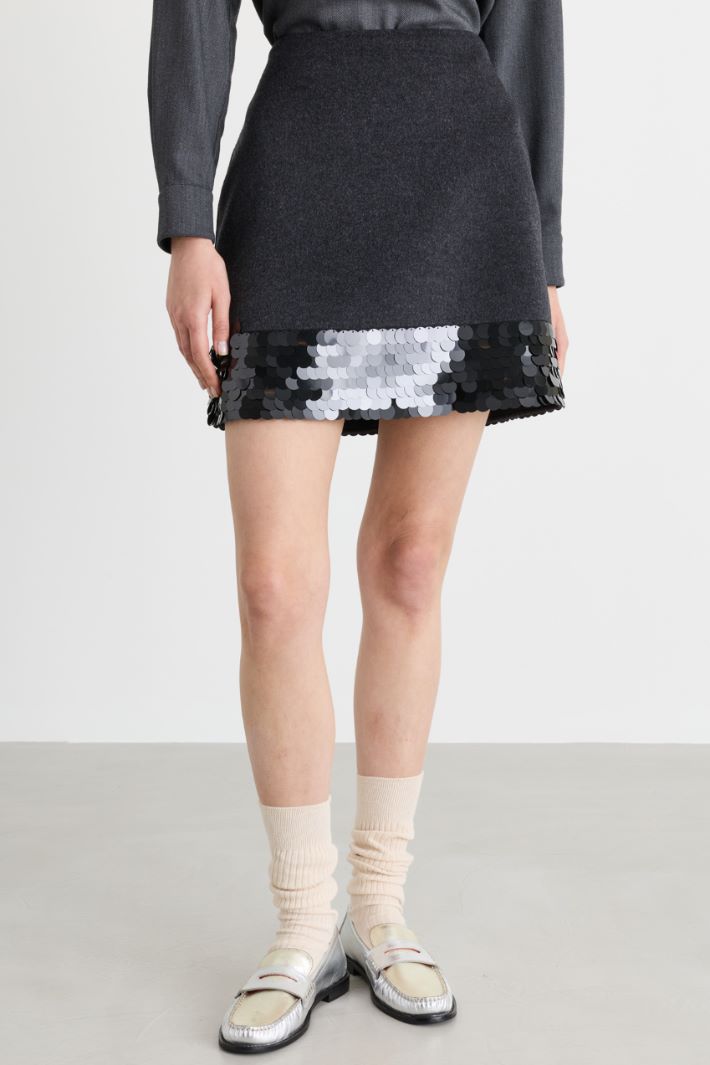 Sequin-hem miniskirt - BLACK - Intrend - 2