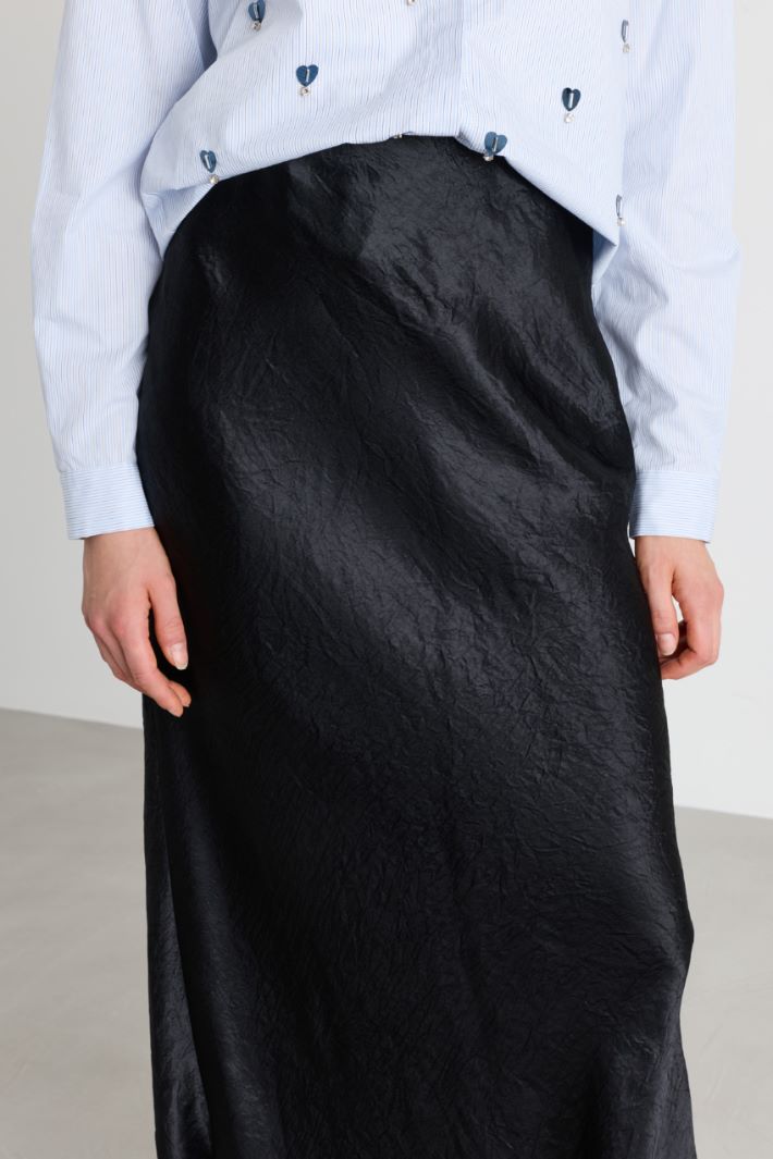 Crinkle satin skirt - BLACK - Intrend - 3
