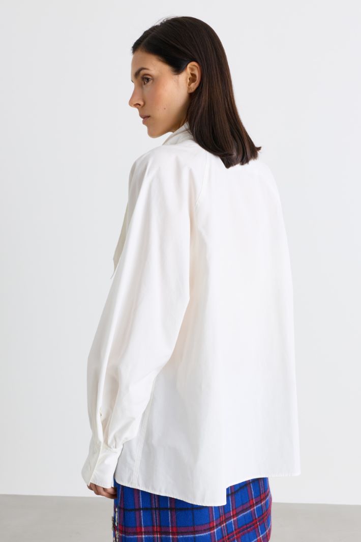 Blusa in popeline con collo a foulard - BIANCO - Intrend - 4