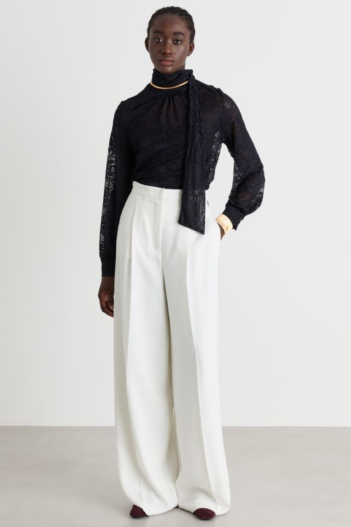 Stretch-lace blouse - BLACK - Intrend