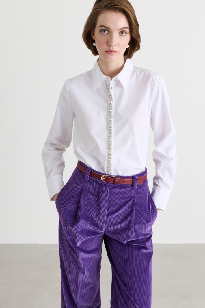Poplin shirt with pearl and rhinestone trim - WHITE - Intrend - 2