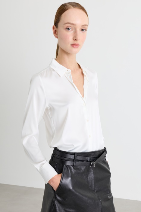 Blusa in raso