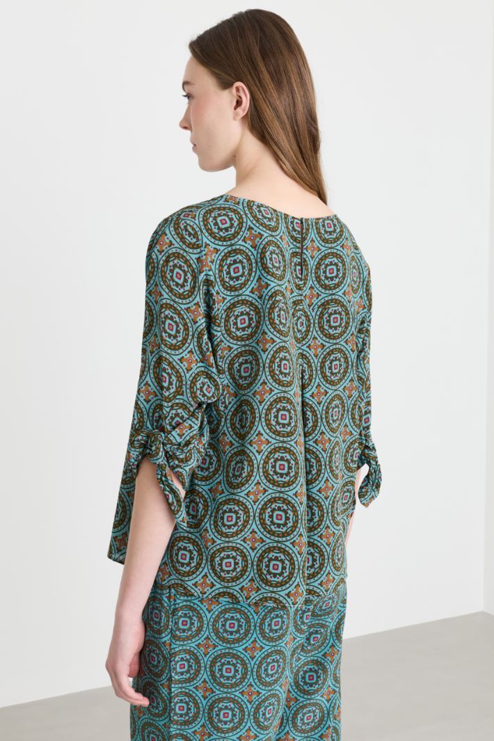 Blusa girocollo in crepe de chine - AZZURRO VERDE - Intrend - 4