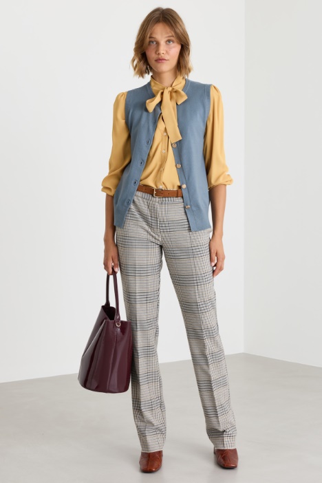 Camicia sfiancata con tasche al petto - Intrend