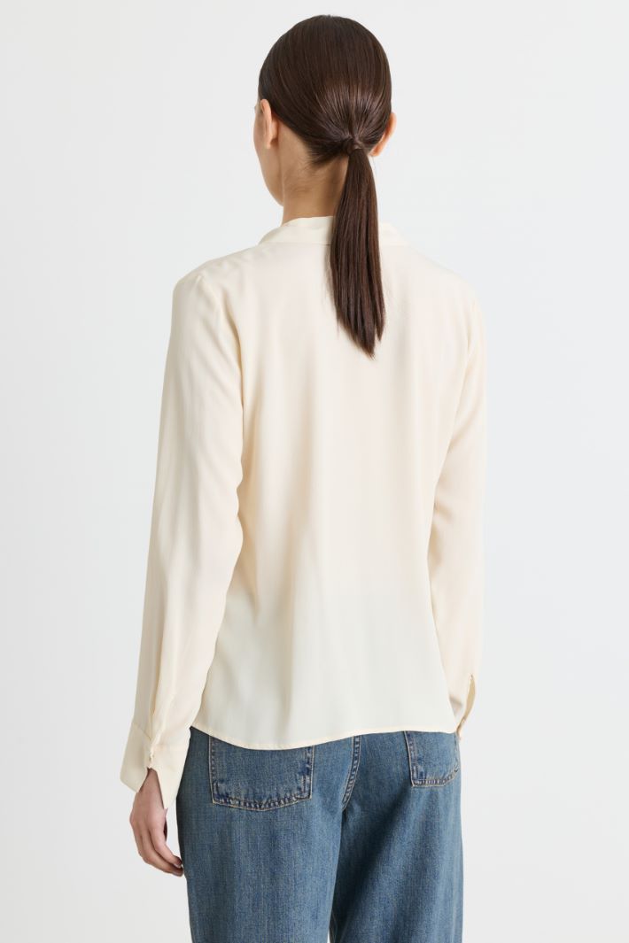Blusa con volant - BIANCO - Intrend - 4