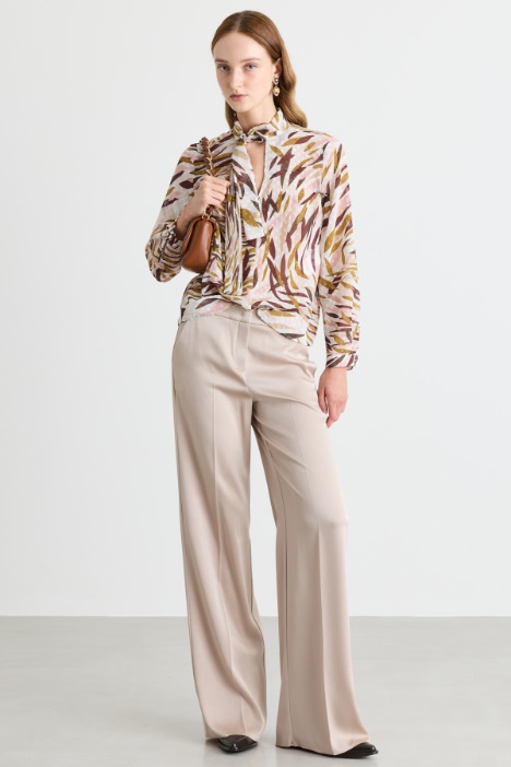 Blusa con collo a foulard - Intrend