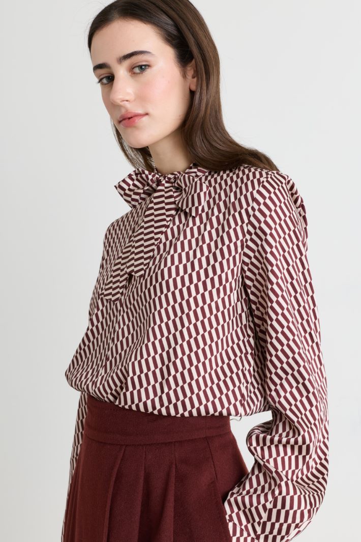 Blusa in twill stampato - BORDEAUX BIANCO - Intrend - 3