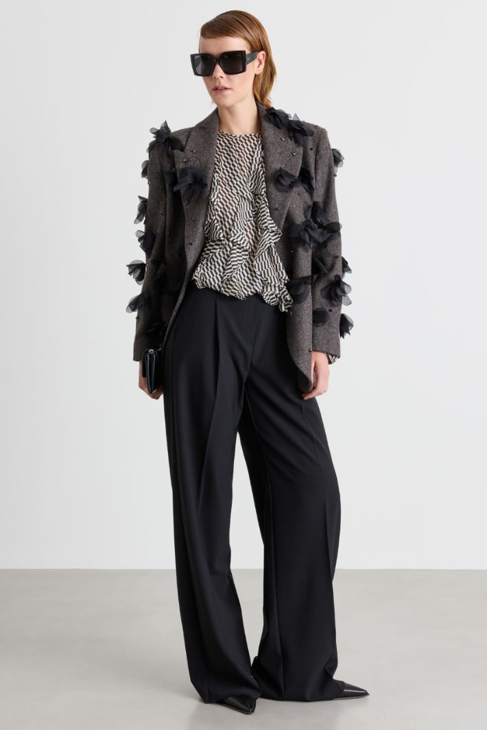 Ruffled blouse - BLACK WHITE - Intrend