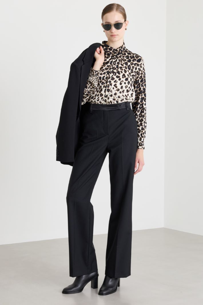 Tuxedo-trim trousers - BLACK - Intrend