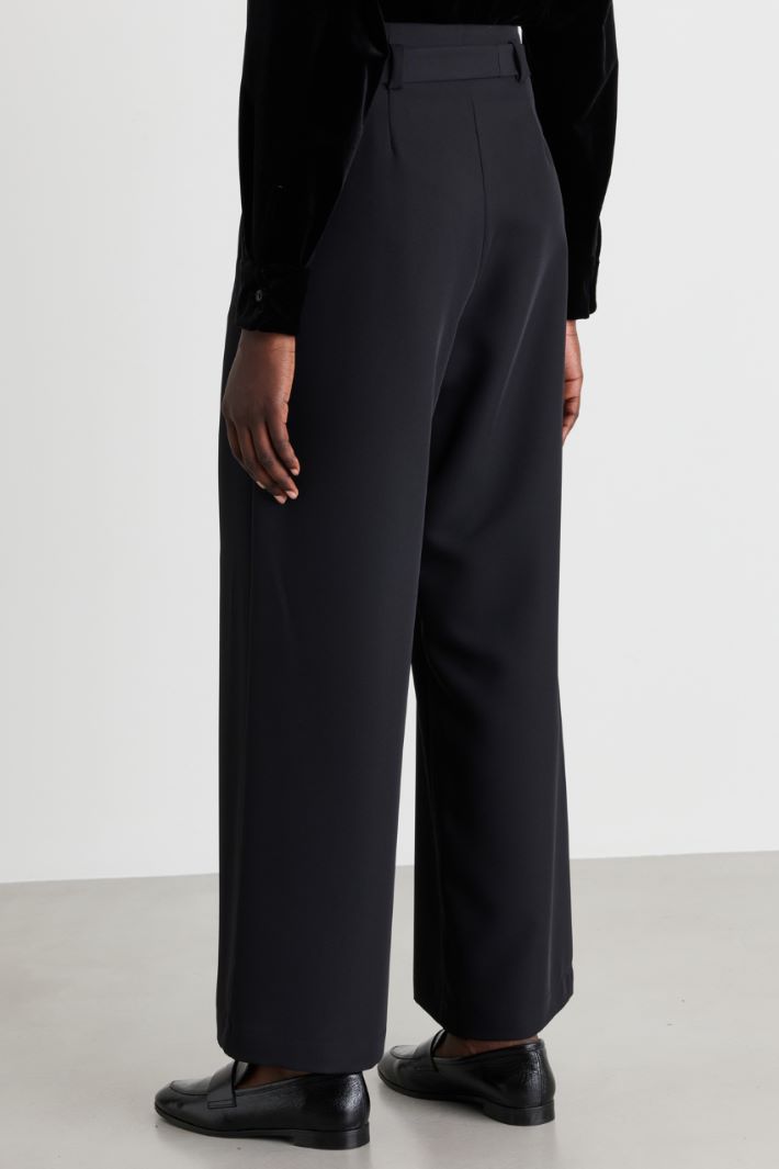 Wide-fit crêpe trousers - BLACK - Intrend - 4