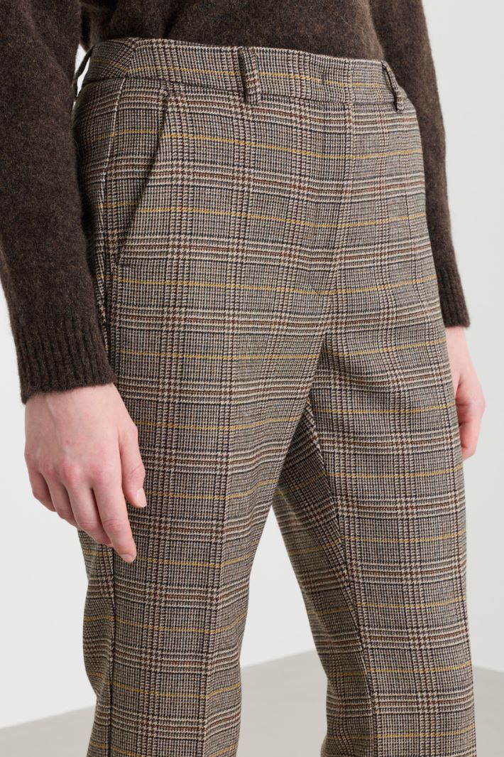 Cropped trousers in heavyweight batavia - BROWN - Intrend - 3