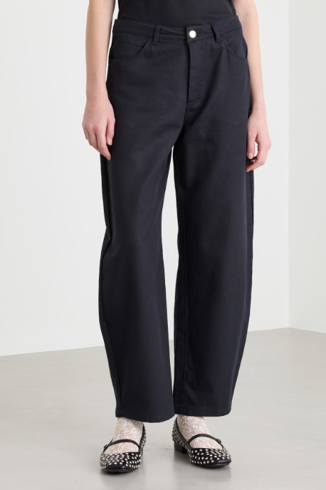 Pantalone barrel