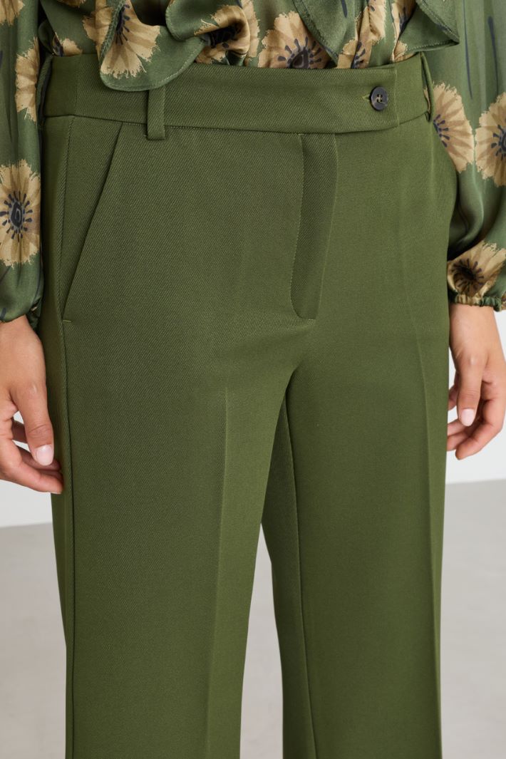 Pantalon droit en tissu stretch - VERT - Intrend - 3
