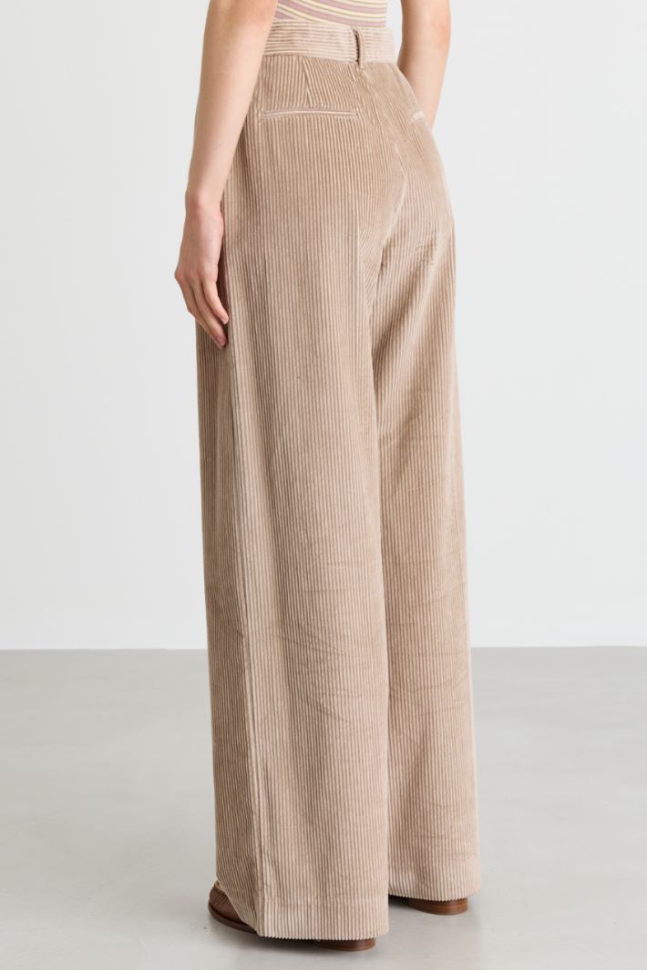 Wide leg corduroy trousers - CAMEL - Intrend - 4