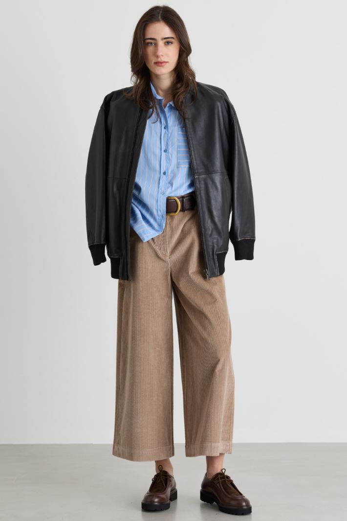 Cropped velvet trousers - CAMEL - Intrend