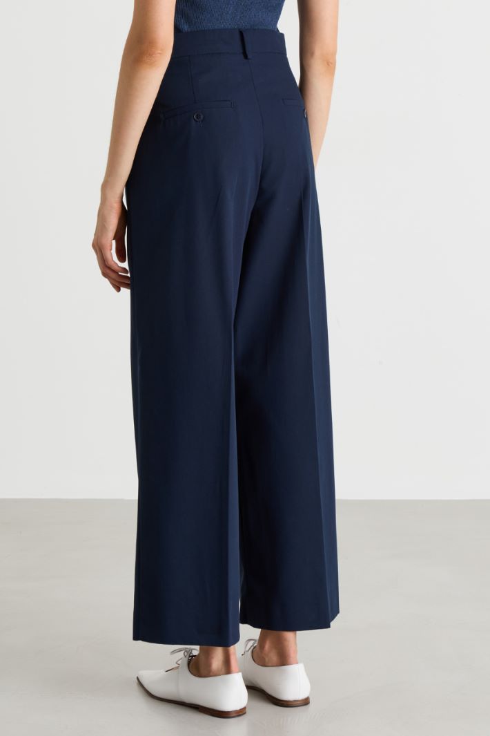 Double-pleated cropped trousers - BLUE - Intrend - 4