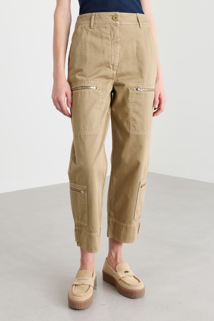 Wide-leg cargo trousers - CAMEL - Intrend - 2