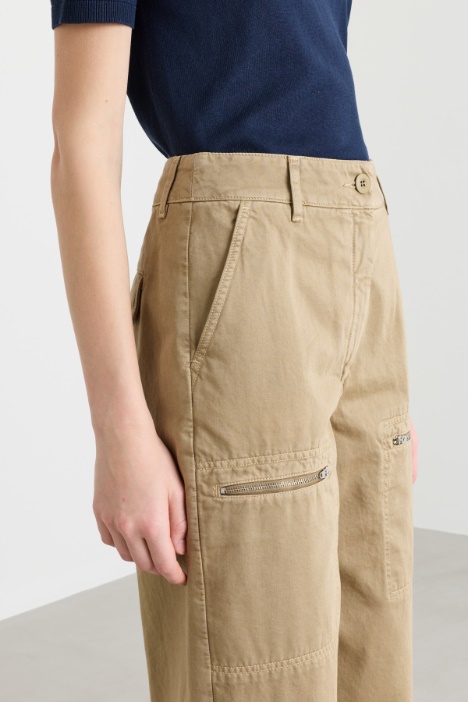 Pantalone cargo ampio in raso di cotone