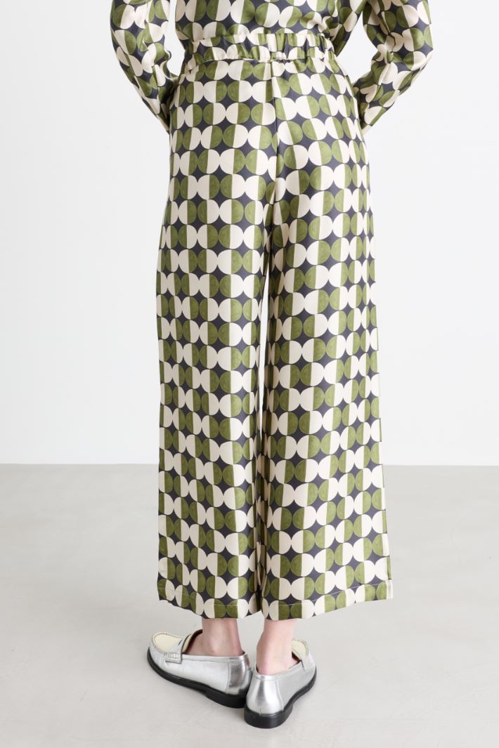 Printed twill trousers - BLACK WHITE GREEN - Intrend - 4