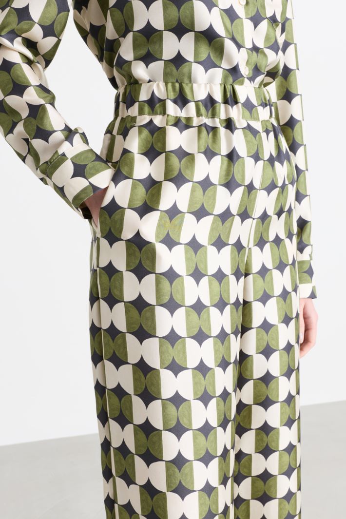 Printed twill trousers - BLACK WHITE GREEN - Intrend - 3