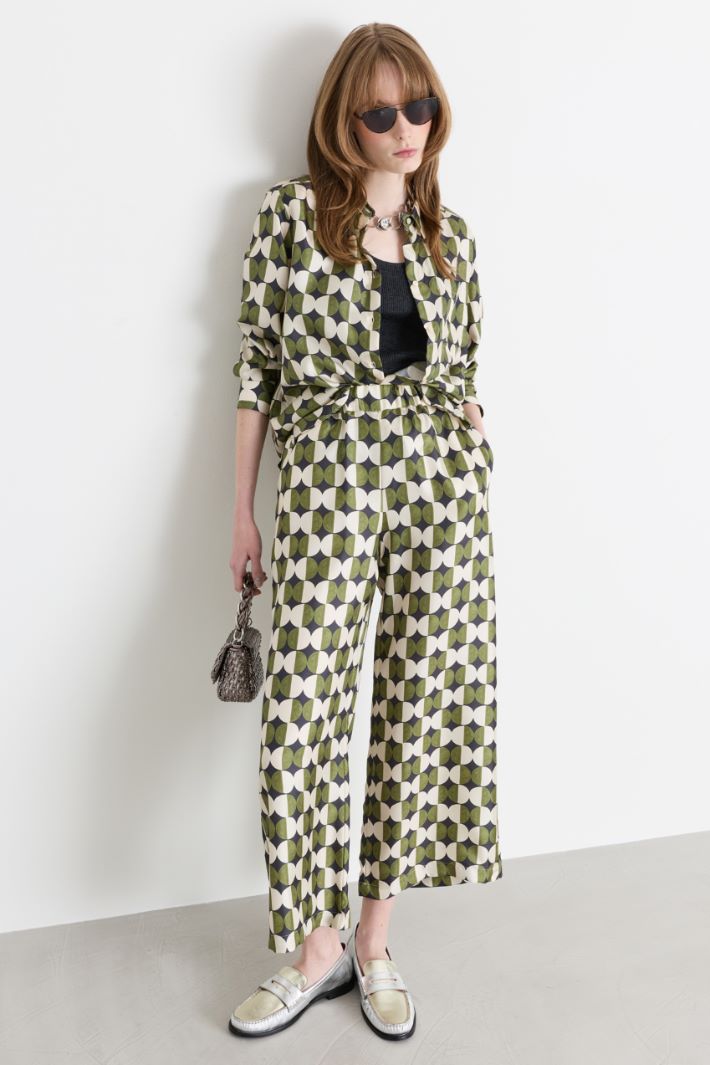 Printed twill trousers - BLACK WHITE GREEN - Intrend