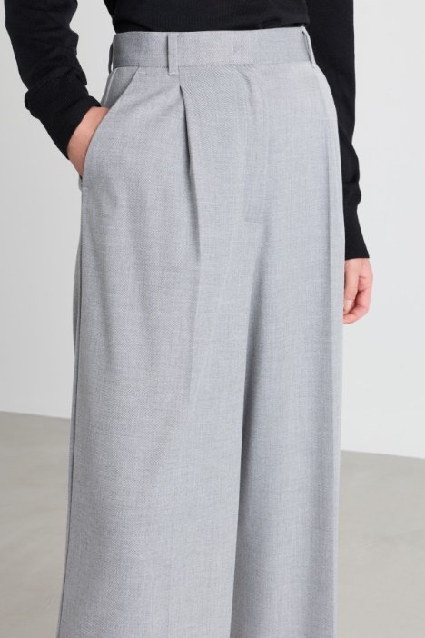 Pantalone ampio in viscosa stretch