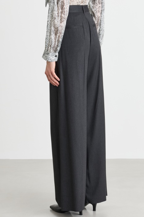 Pantalone ampio in viscosa stretch