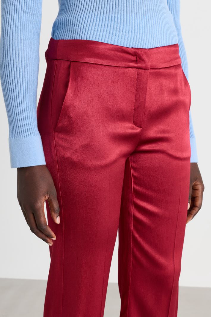 Slightly flared trousers - RED - Intrend - 3