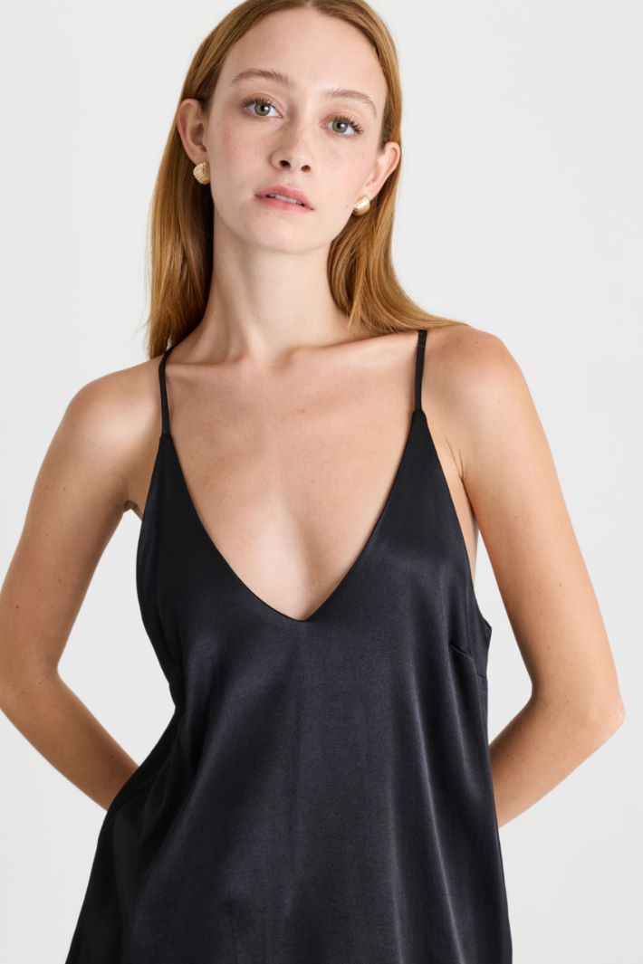 Stretch satin top - BLACK - Intrend - 3